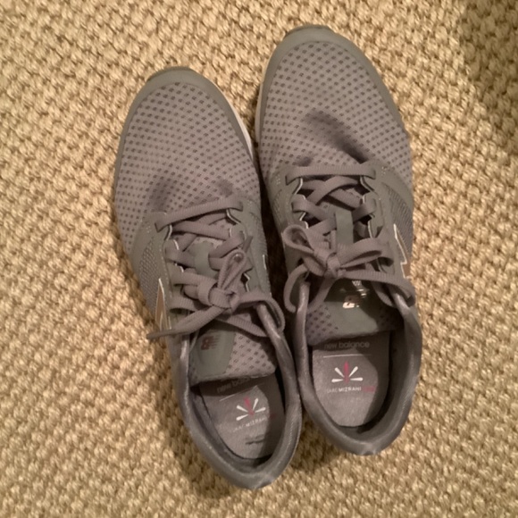 New balance athletic shoes - Picture 2 of 3